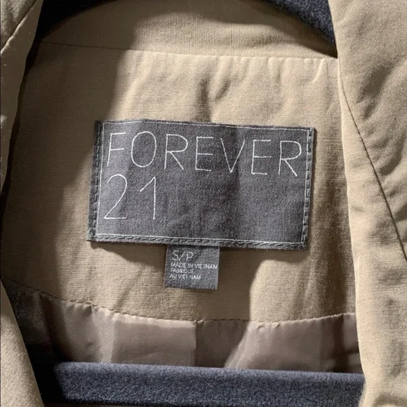 Trench Coat Classic! S - Picture 2 of 7